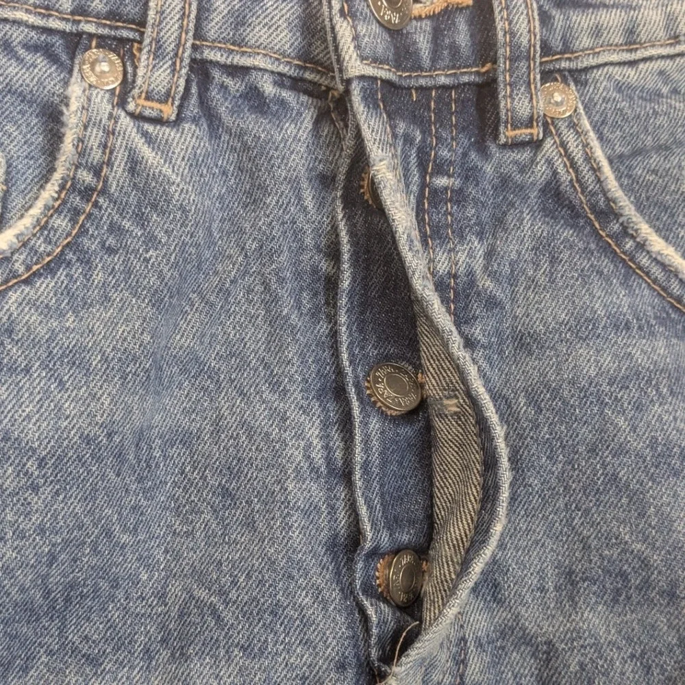 ZARA Blue Denim Distressed Cut Off Shorts Button Fly Raw Hem High Rise Women's 0